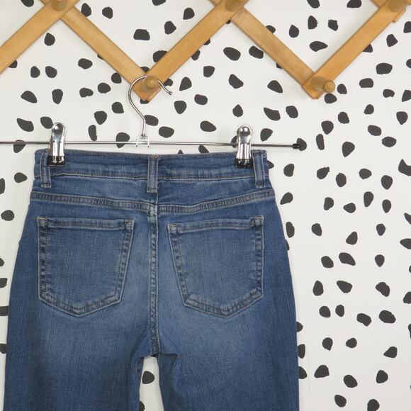 The Children’s Place Medium Wash Rolled Cuff Girls Girlfriend Jeans - Picture 4 of 8